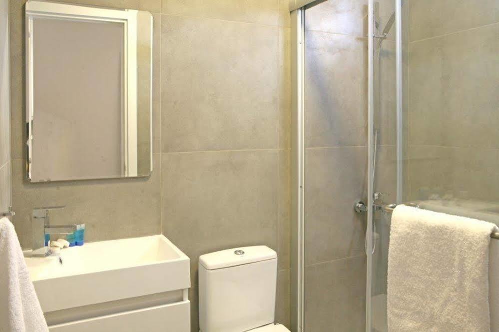 Corina Suites And Apartments Limassol Ngoại thất bức ảnh