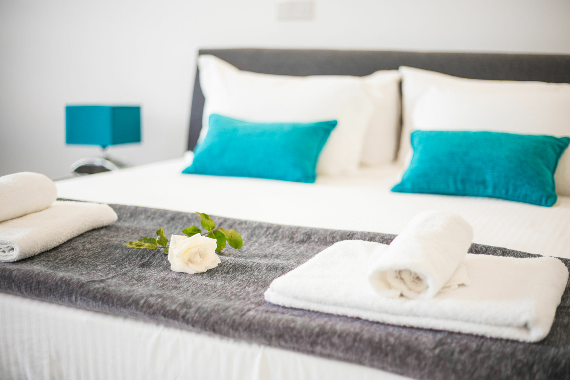Corina Suites And Apartments Limassol Ngoại thất bức ảnh